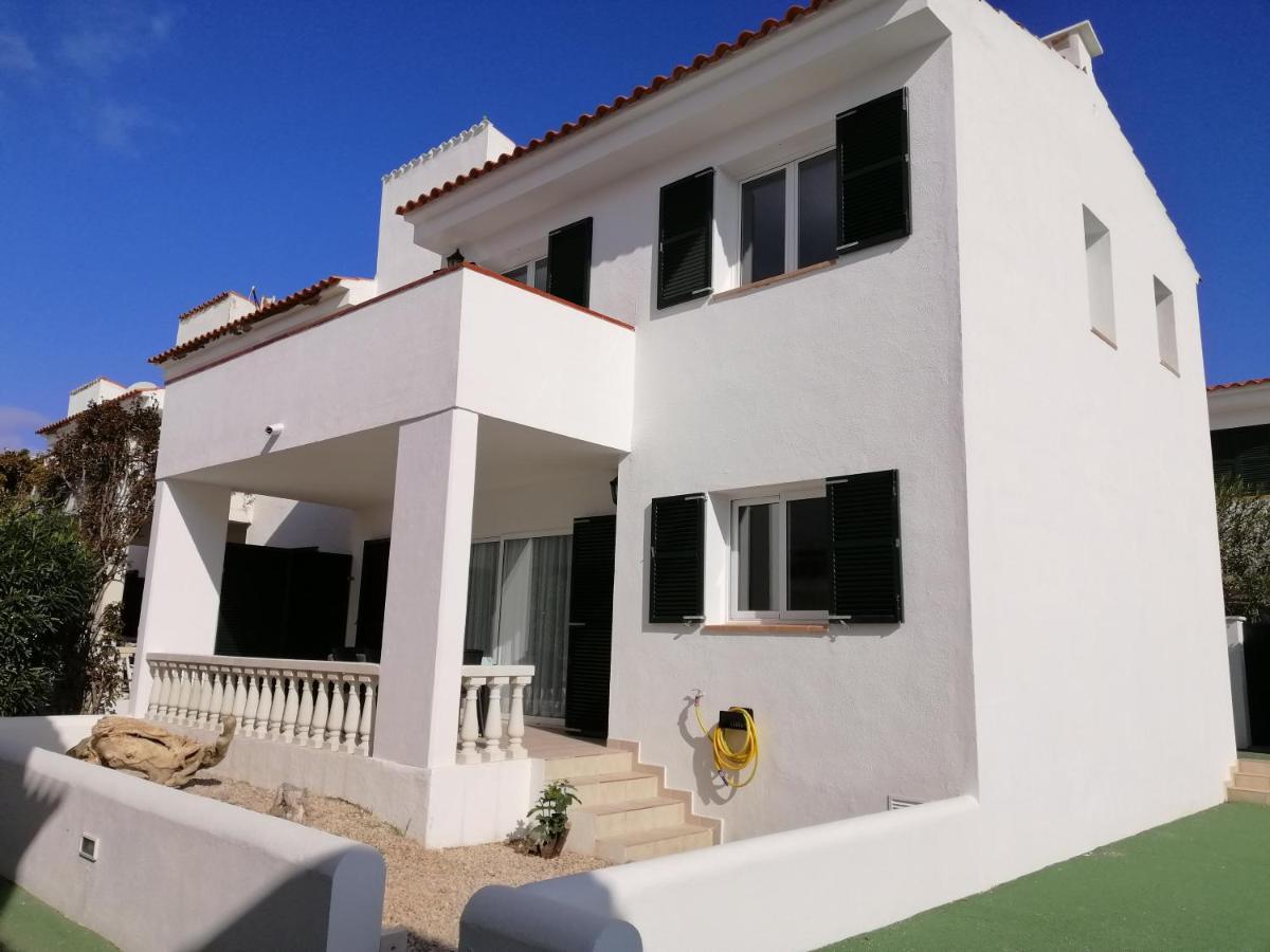 Villa Diplomado 埃斯·梅卡达尔 外观 照片